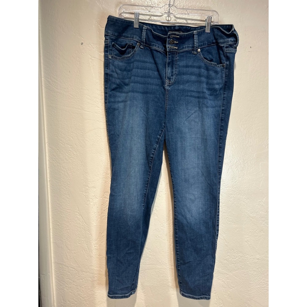 Torrid Super Soft Jeggings Womens 18R Medium Wash High Rise Triple Button Skinny
